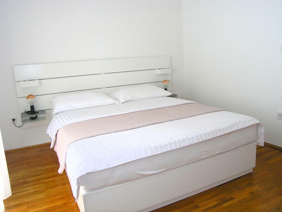Apartments Ines Krk Town Zewnętrze zdjęcie